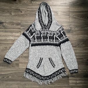 Peruvian Handmade Alpaca Hoodie (women’s)